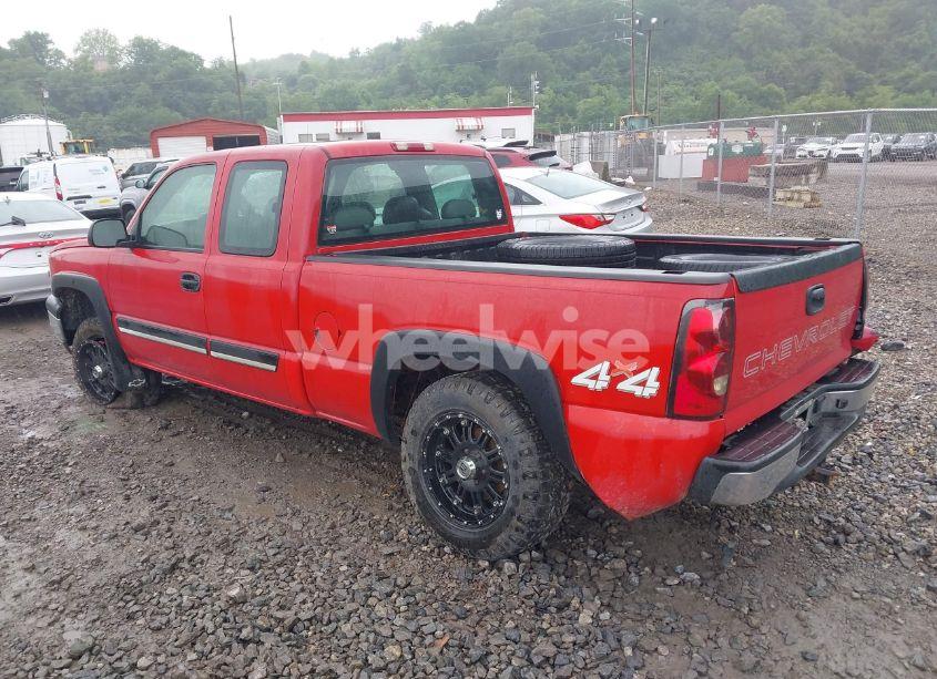 Photo 3 of 2005 Chevrolet Silverado 1500 (VIN 2GCEK19V051112720)