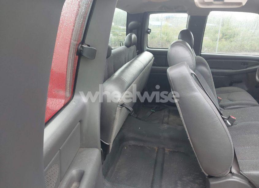 Photo 8 of 2005 Chevrolet Silverado 1500 (VIN 2GCEK19V051112720)