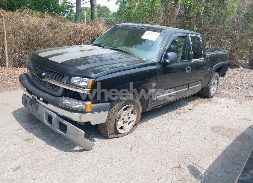 Photo 2 of 2006 Chevrolet Silverado 1500 LT1 (VIN 2GCEK19V061105722)