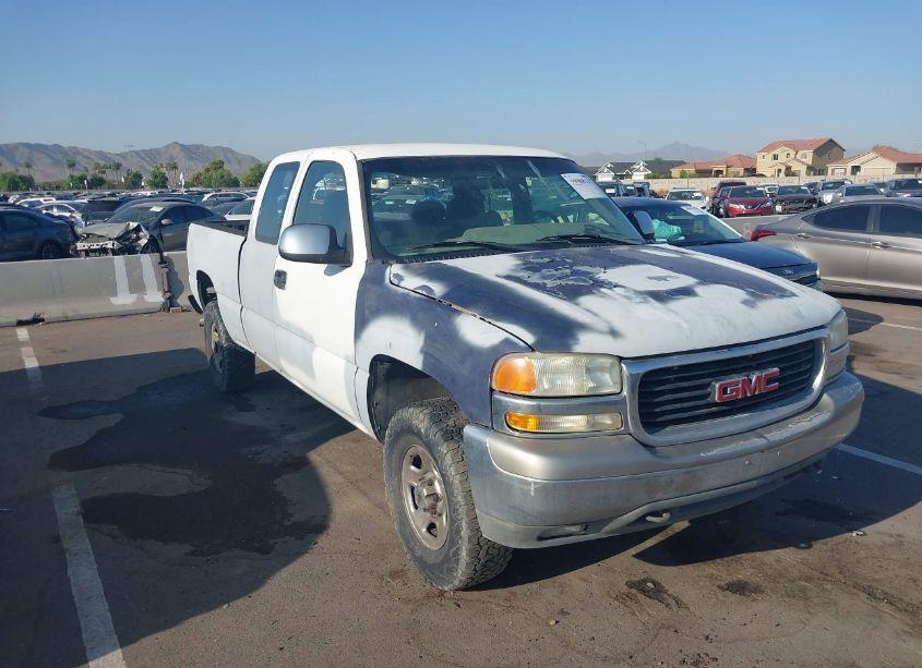 2000 Chevrolet Silverado 1500 LS (VIN 2GCEK19V0Y1310153) main photo