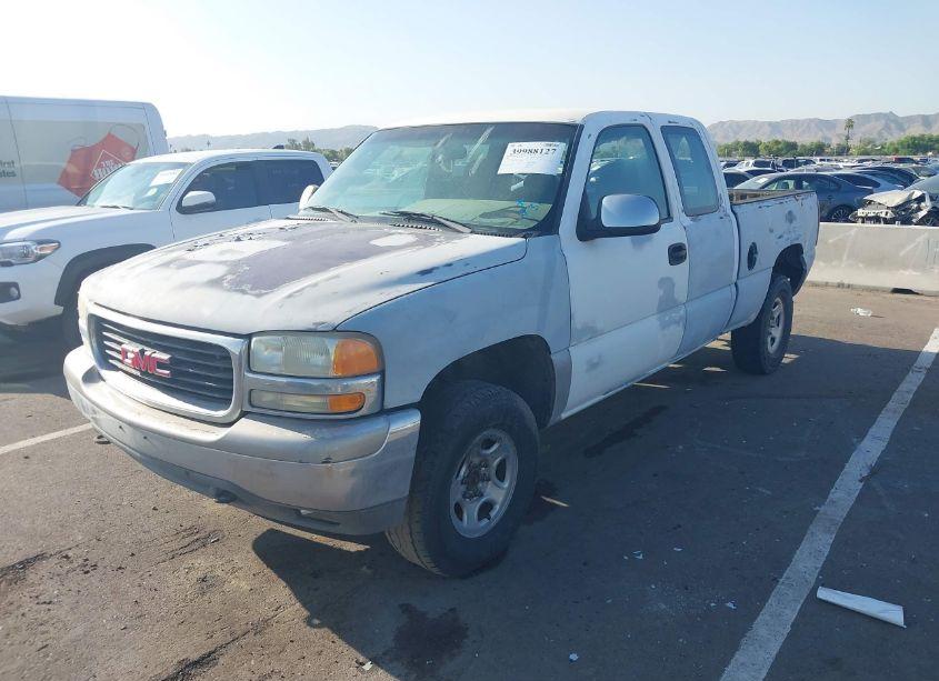 Photo 2 of 2000 Chevrolet Silverado 1500 LS (VIN 2GCEK19V0Y1310153)