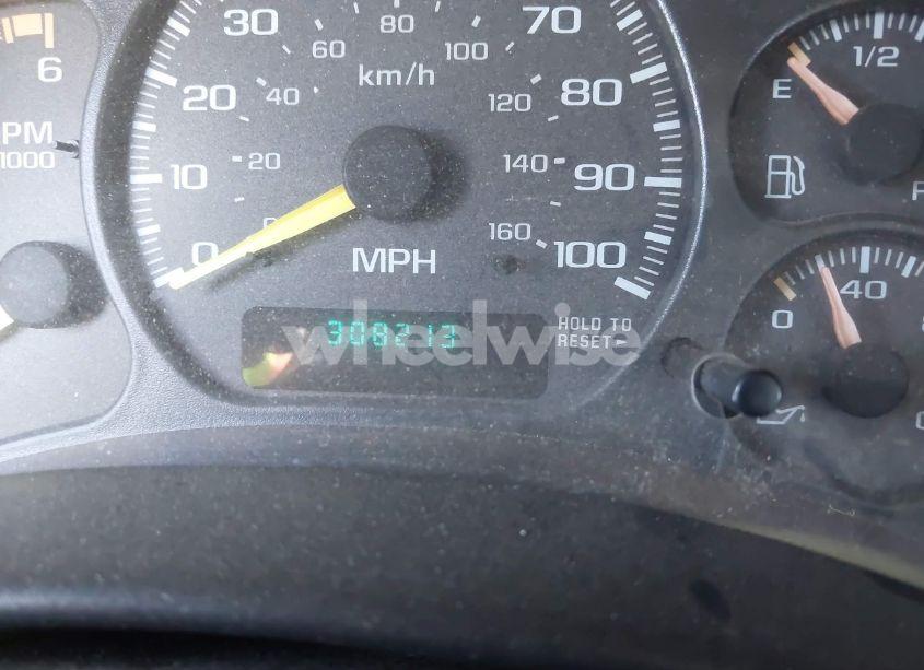 Photo 7 of 1999 Chevrolet Silverado 1500 (VIN 2GCEK19V1X1121087)