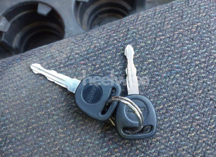 Photo 11 of 2001 Chevrolet Silverado 1500 (VIN 2GCEK19V211379061)