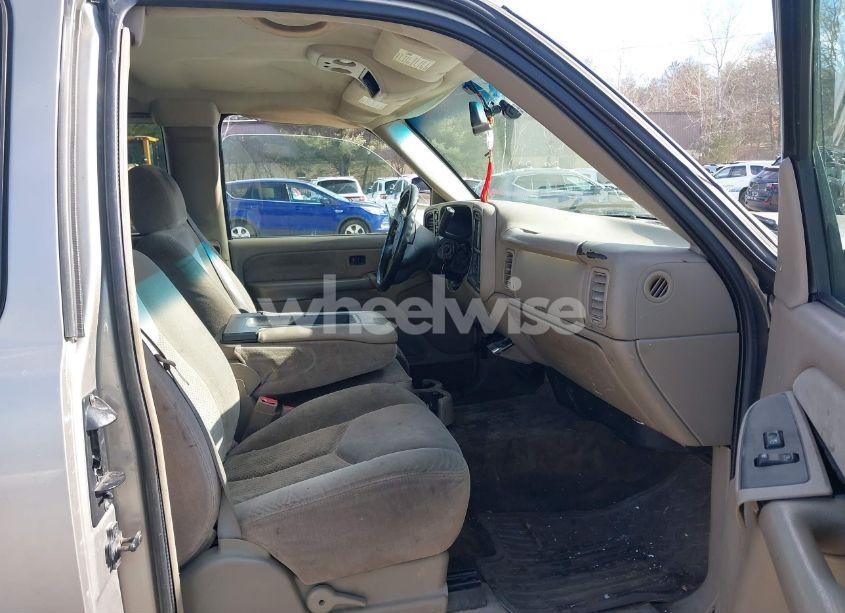 Photo 5 of 2003 Chevrolet Silverado 1500 LS (VIN 2GCEK19V231240843)