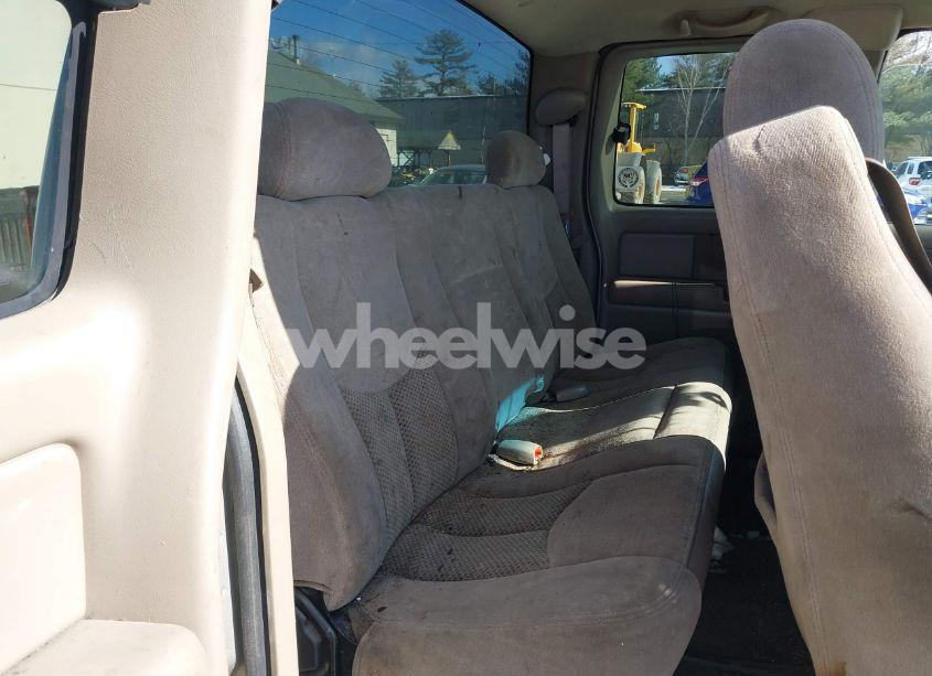 Photo 8 of 2003 Chevrolet Silverado 1500 LS (VIN 2GCEK19V231240843)