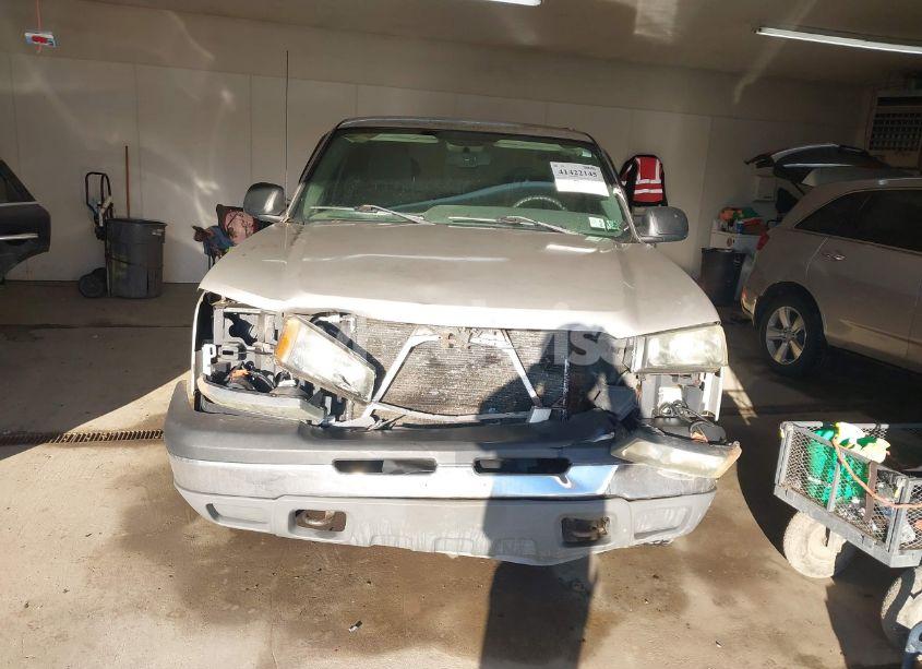 Photo 12 of 2004 Chevrolet Silverado 1500 LS (VIN 2GCEK19V341223535)