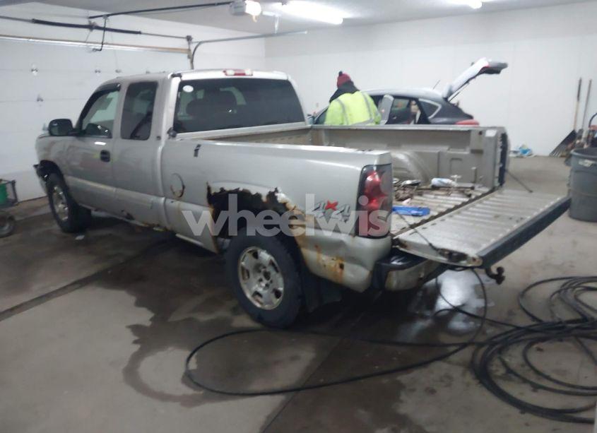 Photo 3 of 2004 Chevrolet Silverado 1500 LS (VIN 2GCEK19V341223535)