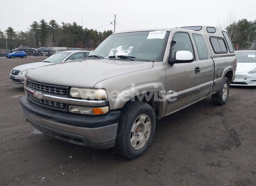 Photo 2 of 2001 Chevrolet Silverado 1500 LS (VIN 2GCEK19V411407779)
