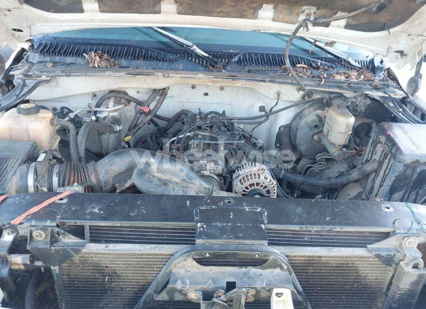 Photo 10 of 1999 Chevrolet Silverado 1500 LS (VIN 2GCEK19V4X1220342)