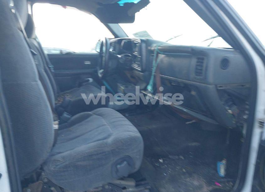 Photo 5 of 1999 Chevrolet Silverado 1500 LS (VIN 2GCEK19V4X1220342)