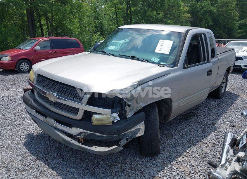 Photo 2 of 2005 Chevrolet Silverado 1500 LS (VIN 2GCEK19V551104502)
