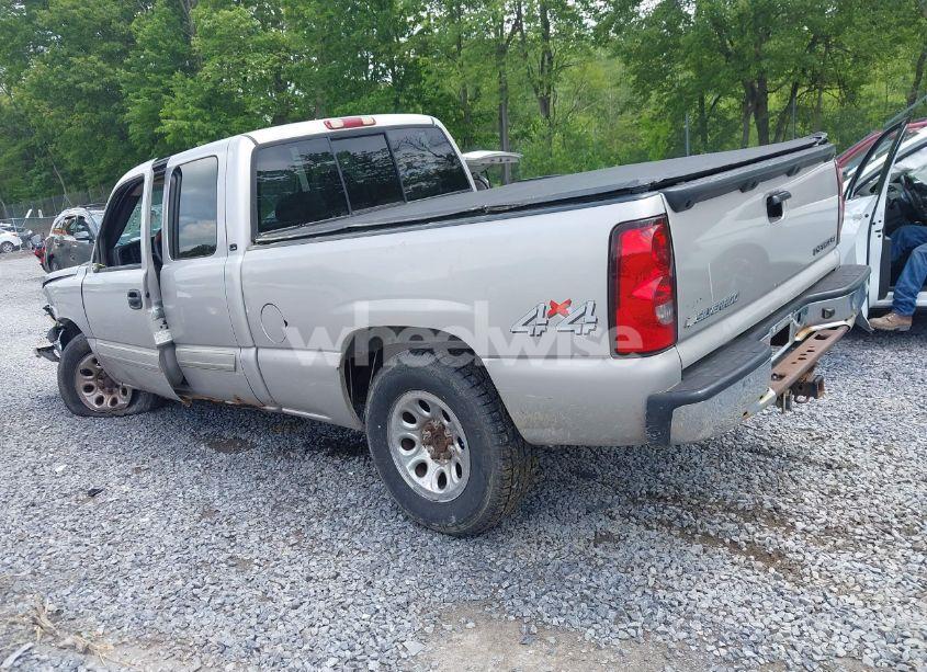 Photo 3 of 2005 Chevrolet Silverado 1500 LS (VIN 2GCEK19V551104502)