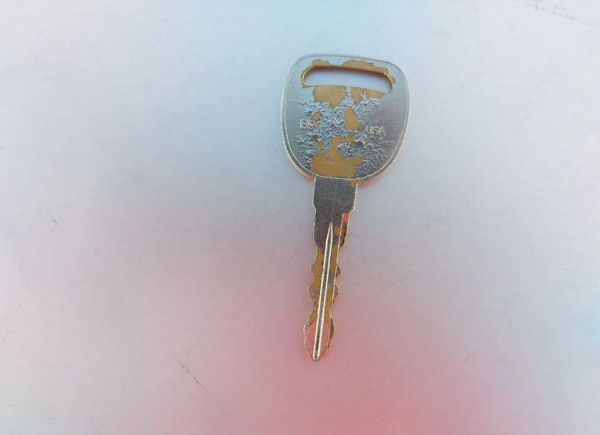 Photo 11 of 2005 Chevrolet Silverado 1500 LS (VIN 2GCEK19V551358730)