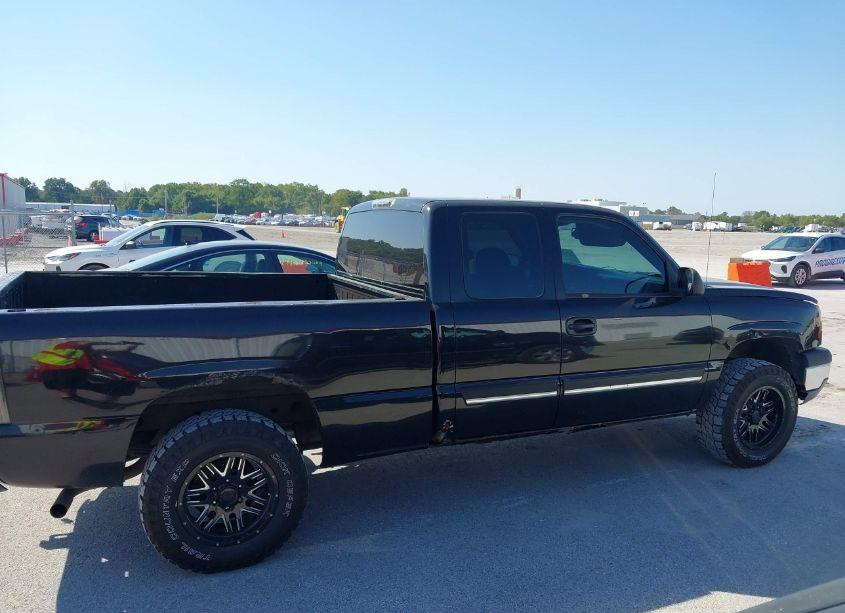 Photo 13 of 2005 Chevrolet Silverado 1500 LS (VIN 2GCEK19V551358730)