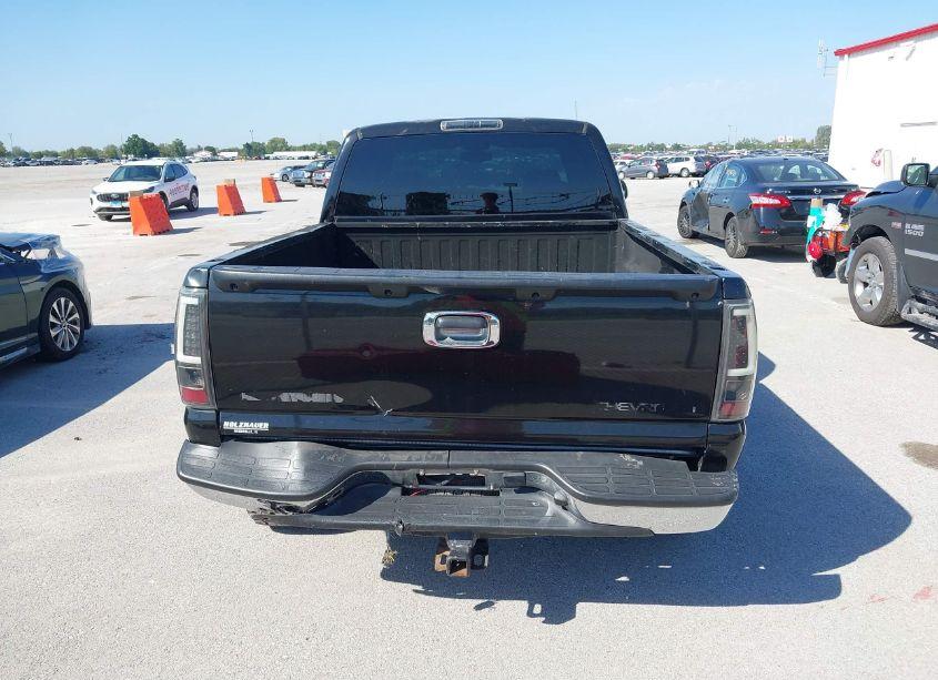 Photo 16 of 2005 Chevrolet Silverado 1500 LS (VIN 2GCEK19V551358730)