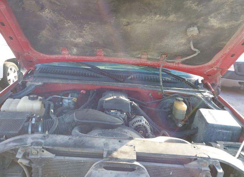 Photo 10 of 2000 Chevrolet Silverado 1500 LS (VIN 2GCEK19V5Y1210260)