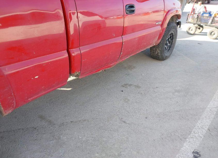 Photo 13 of 2000 Chevrolet Silverado 1500 LS (VIN 2GCEK19V5Y1210260)