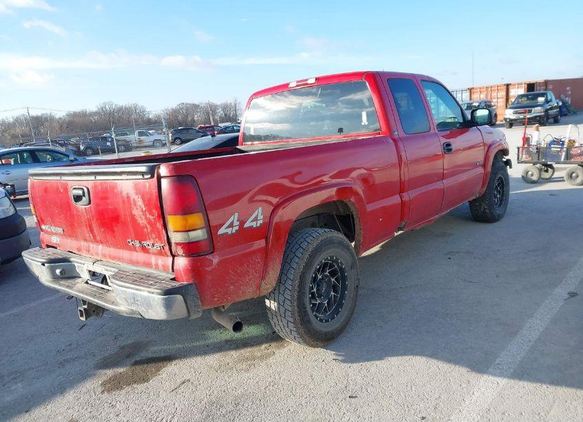 Photo 4 of 2000 Chevrolet Silverado 1500 LS (VIN 2GCEK19V5Y1210260)