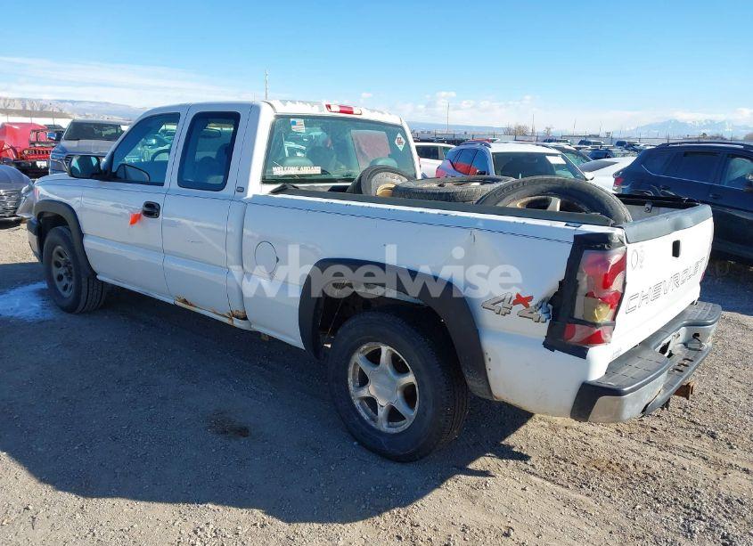 Photo 3 of 2003 Chevrolet Silverado 1500 (VIN 2GCEK19V631383603)