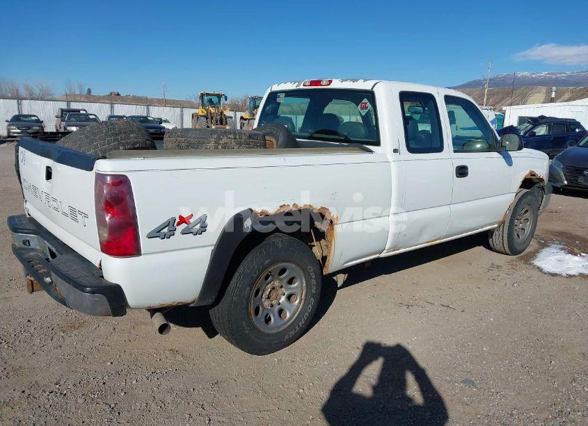 Photo 4 of 2003 Chevrolet Silverado 1500 (VIN 2GCEK19V631383603)