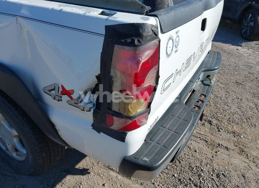 Photo 6 of 2003 Chevrolet Silverado 1500 (VIN 2GCEK19V631383603)