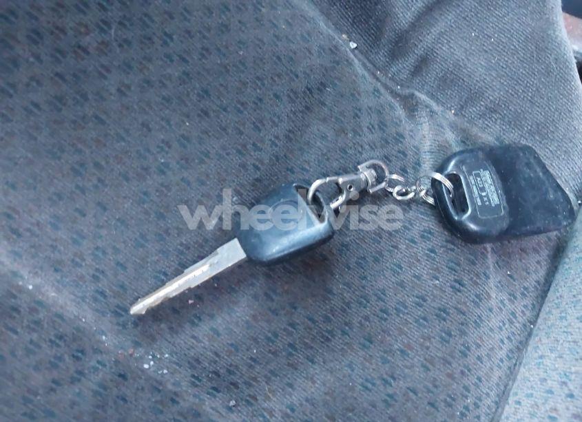 Photo 11 of 2004 Chevrolet Silverado 1500 LS (VIN 2GCEK19V641396353)