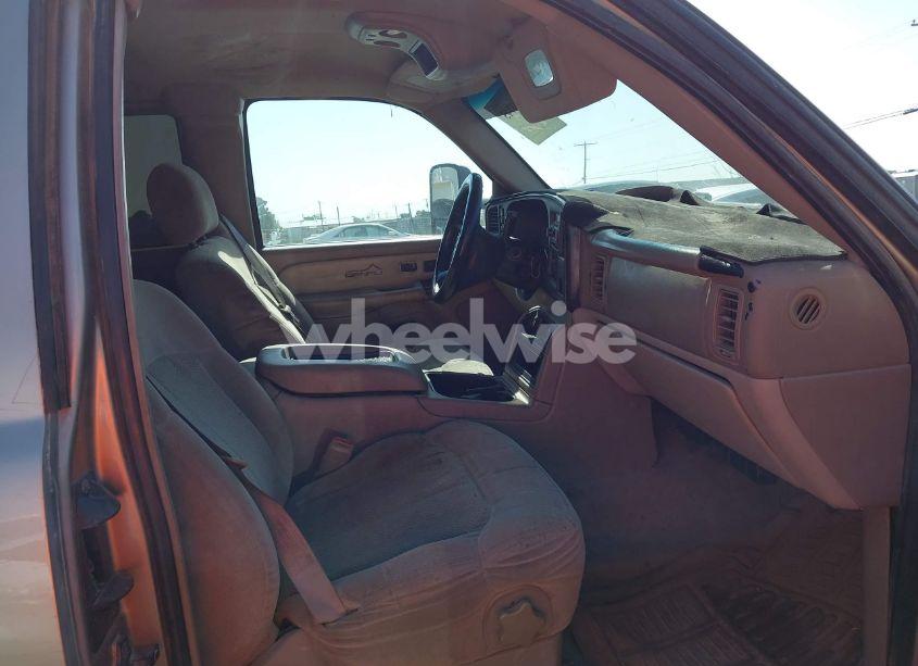 Photo 4 of 2001 Chevrolet Silverado 1500 LS (VIN 2GCEK19V711355676)