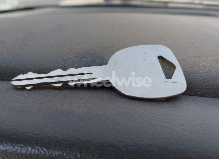 Photo 11 of 2003 Chevrolet Silverado 1500 LS (VIN 2GCEK19V831318624)