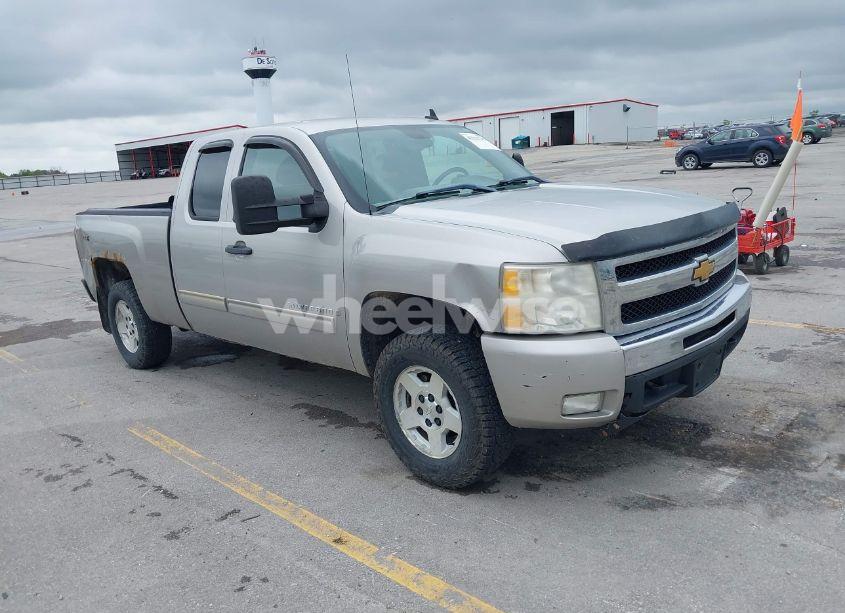 2009 Chevrolet Silverado 1500 LT (VIN 2GCEK290891108897) main photo