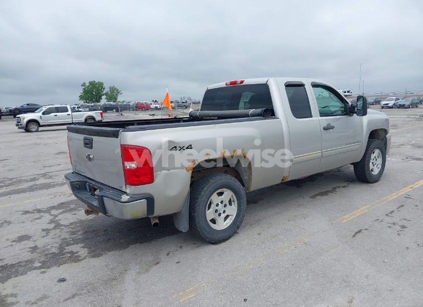 Photo 4 of 2009 Chevrolet Silverado 1500 LT (VIN 2GCEK290891108897)