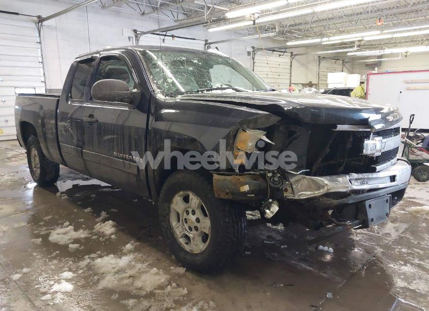 2009 Chevrolet Silverado 1500 LT (VIN 2GCEK29J891105992) main photo