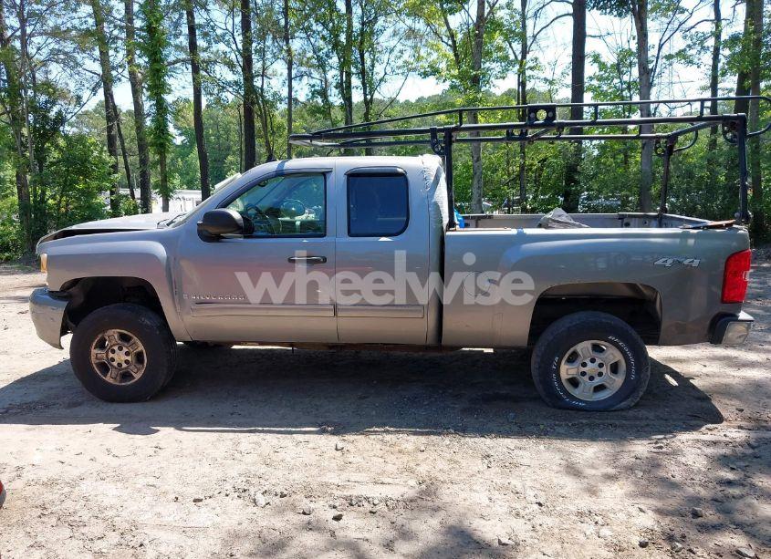 Photo 14 of 2009 Chevrolet Silverado 1500 LT (VIN 2GCEK29J991104169)