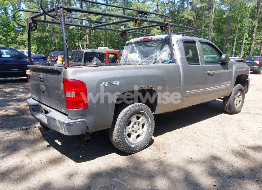 Photo 4 of 2009 Chevrolet Silverado 1500 LT (VIN 2GCEK29J991104169)
