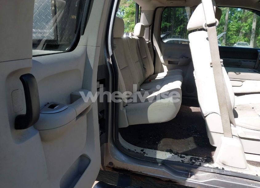 Photo 8 of 2009 Chevrolet Silverado 1500 LT (VIN 2GCEK29J991104169)