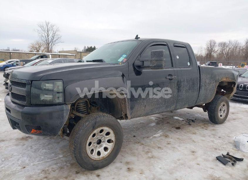 Photo 2 of 2009 Chevrolet Silverado 1500 LT (VIN 2GCEK29J991112885)