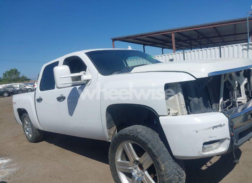 Photo 14 of 2007 Chevrolet Silverado 1500 LT1 (VIN 2GCFC13Y871537190)