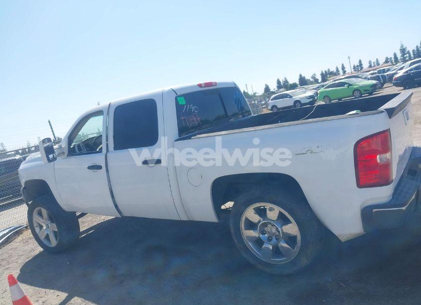 Photo 15 of 2007 Chevrolet Silverado 1500 LT1 (VIN 2GCFC13Y871537190)