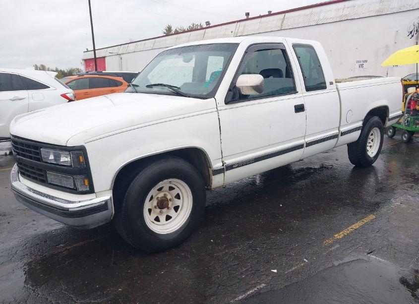 Photo 2 of 1992 Chevrolet Gmt-400 C2500 (VIN 2GCFC29KXN1264601)