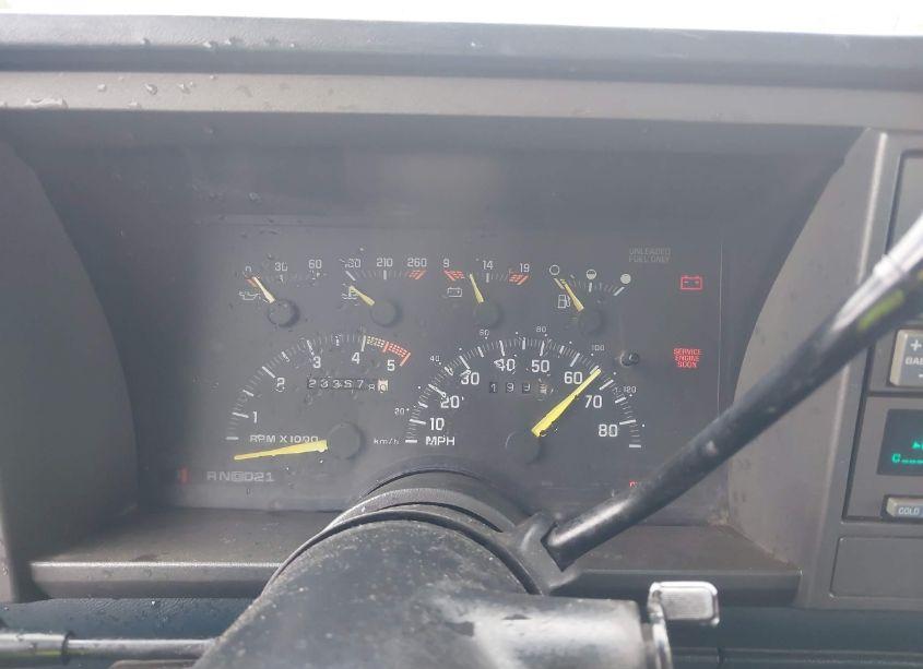 Photo 7 of 1992 Chevrolet Gmt-400 C2500 (VIN 2GCFC29KXN1264601)