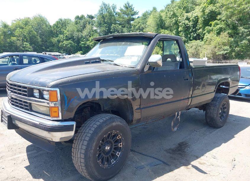 Photo 2 of 1988 Chevrolet Gmt-400 K2500 (VIN 2GCFK24K5J1302224)