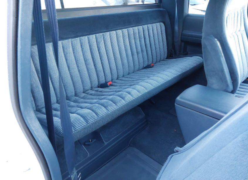 Photo 8 of 1994 Chevrolet Gmt-400 K2500 (VIN 2GCFK29K0R1112948)