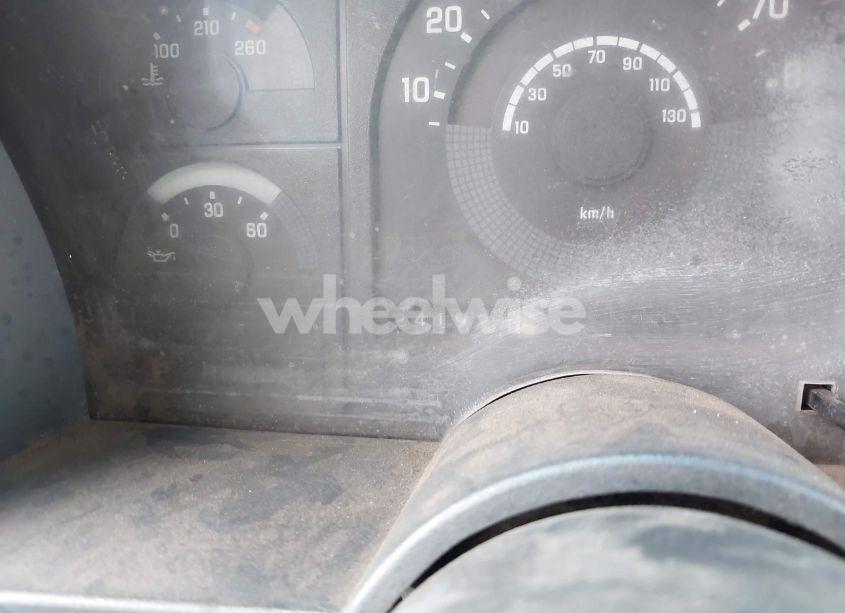 Photo 7 of 1990 Chevrolet Gmt-400 K2500 (VIN 2GCFK29K2L1234170)