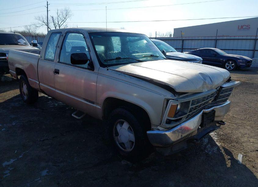 1992 Chevrolet Gmt-400 K2500 (VIN 2GCFK29K8N1128308) main photo