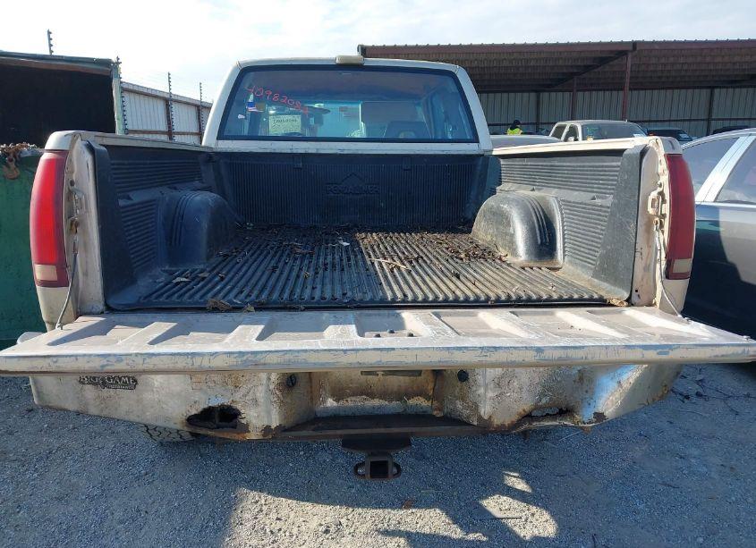 Photo 16 of 1992 Chevrolet Gmt-400 K2500 (VIN 2GCFK29K8N1128308)