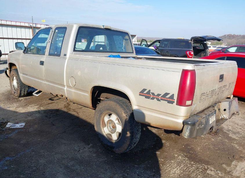 Photo 3 of 1992 Chevrolet Gmt-400 K2500 (VIN 2GCFK29K8N1128308)