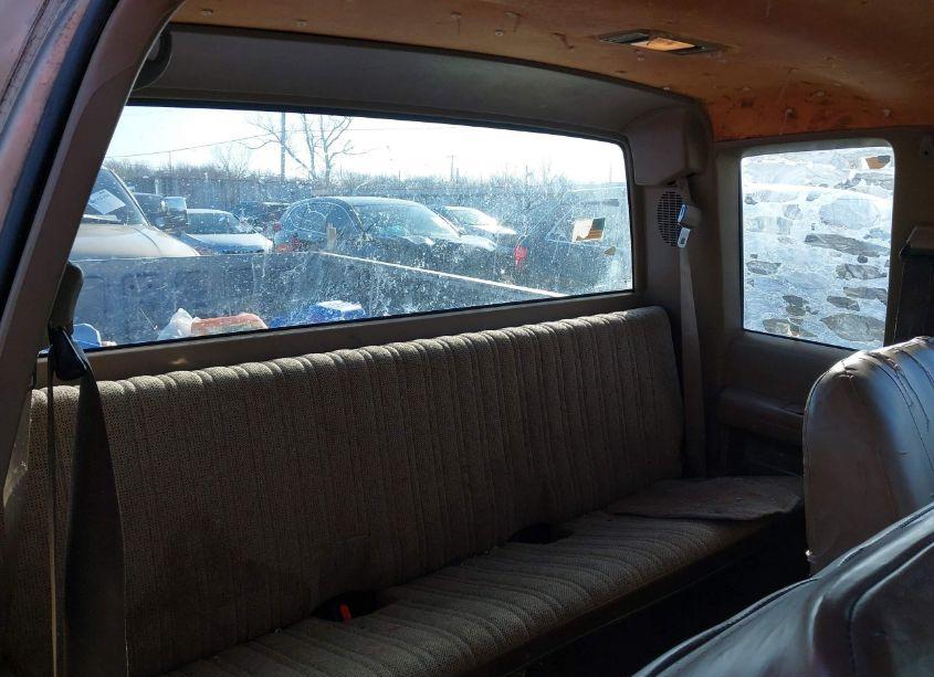 Photo 8 of 1992 Chevrolet Gmt-400 K2500 (VIN 2GCFK29K8N1128308)