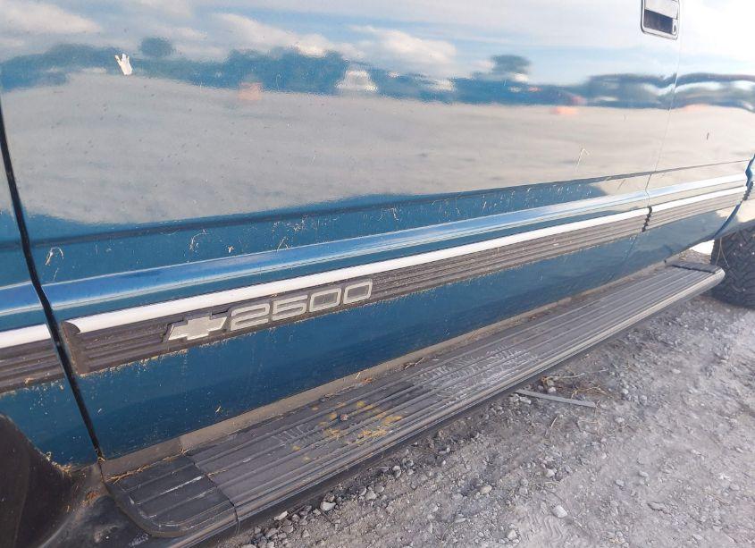 Photo 13 of 1992 Chevrolet Gmt-400 K2500 (VIN 2GCFK29KXN1223484)