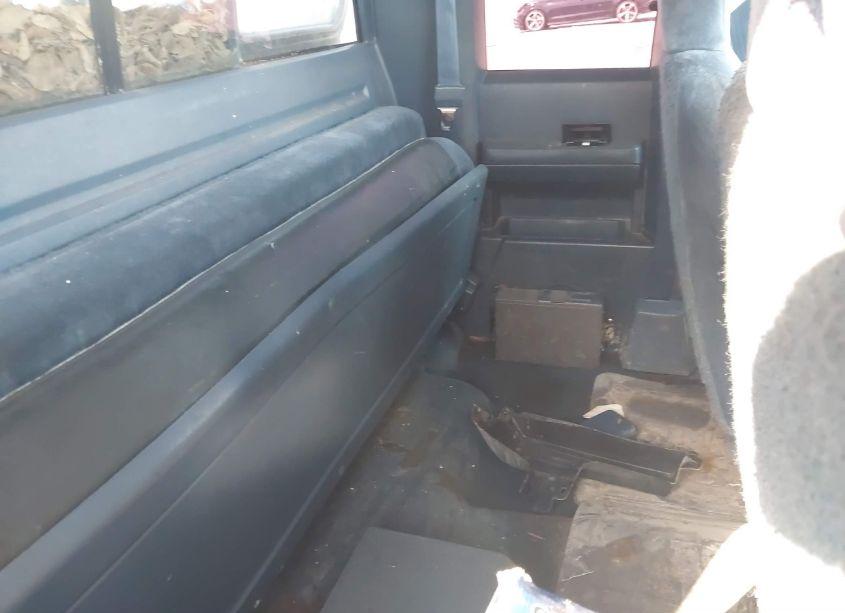 Photo 8 of 1992 Chevrolet Gmt-400 K2500 (VIN 2GCFK29KXN1223484)