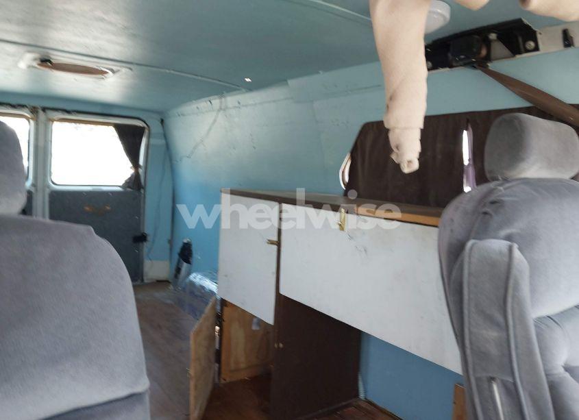 Photo 8 of 1992 Chevrolet G30 (VIN 2GCGG35Z8N4154016)