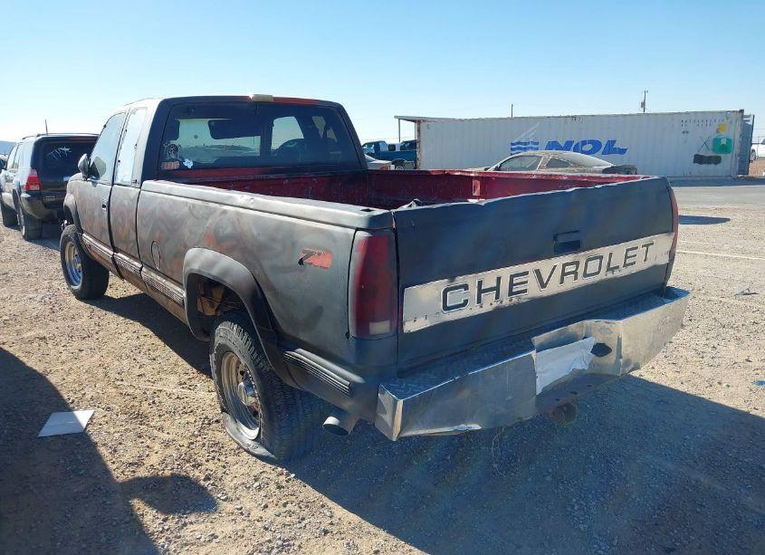 Photo 3 of 1989 Chevrolet Gmt-400 K2500 (VIN 2GCGK29K4K1237297)